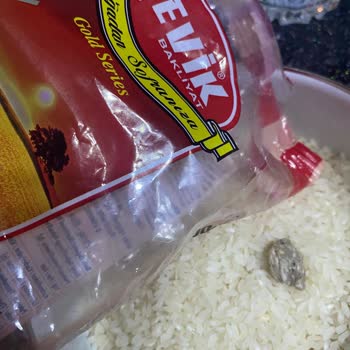 Çevik Bakliyat Pirinçte Hijyen Sorunu Ve Sağlık Riski: Acil Açıklama Ve Telafi Talebi!