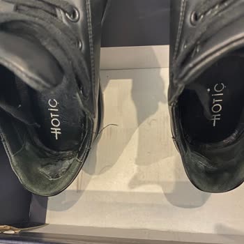 Az Kullanımla Deforme Olan Ayakkabı İçin Değişim Talebi