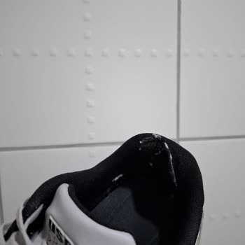 Kısa Sürede Yırtılan Ayakkabı İçin Garanti Dışı Bırakıldım