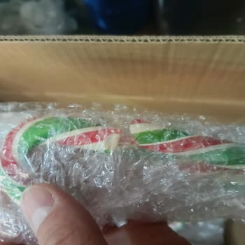 Kargo Sağlamdı Ama Kutudan 16 Kırık Şeker Çıktı Firma Sorumluluk Almadı