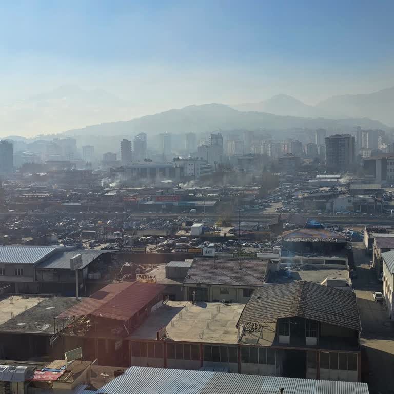 Kayseri Yenidoğan’da Nefes Almak İmkansız Hale Geldi: Sürekli Duman Ve Koku Mağduriyeti