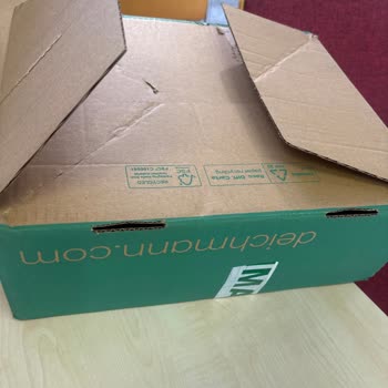 Deichmann'dan Sipariş Edilen Ayakkabının Korumasız Ve Düzensiz Teslimatı