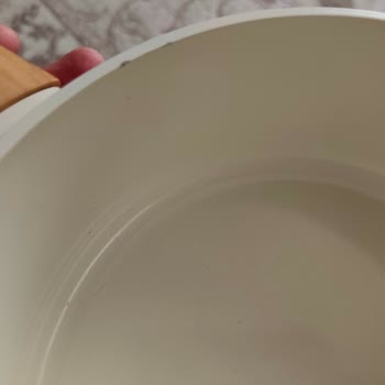 Kırık Ürünün Değişiminde Daha Kötü Ve Kullanılmış Tencere Gönderildi, Tekrar Değişim Reddiyle Mağdur Edildim