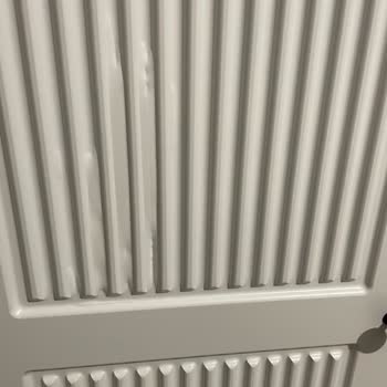 Vivense Gardırop Kaplaması Kısa Sürede Kabardı, Müşteri Hizmetleri İlgisiz Kaldı