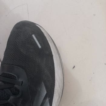 Kısa Sürede Deforme Olan Reebok Ayakkabı İçin Değişim Talebim Reddedildi