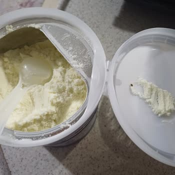 Evolvia 3 Numara Mama Kutusunda Yabancı Madde Çıkması Ve Müşteri Hizmetlerinin İlgisizliği