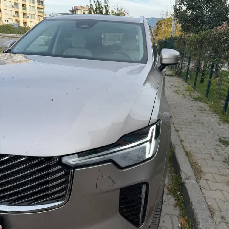Volvo XC90’da Far Buğulanması Ve Servis İlgisizliği Hayal Kırıklığı Yarattı