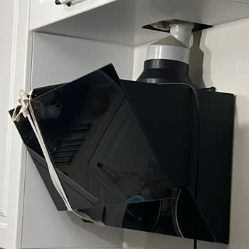 Kullanılmamış Samsung Davlumbazın Camı Üzerime Düştü Sorumluluk Bana Yüklendi