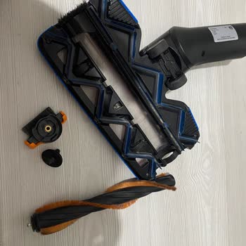 Philips Dikey Süpürgede Tekrarlayan Parça Kırılması Ve Kalıcı Çözüm Talebi