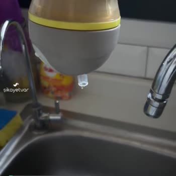 Chicco Pipetli Suluk Akıtıyor