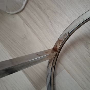 Yanlış Ürün, Geç Teslimat Ve Kısa Sürede Renk Atan Mobilyalar Nedeniyle Mağduriyet