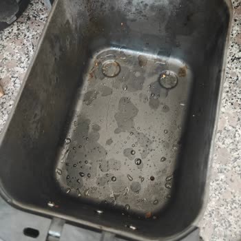 Karaca Züccaciye Pişirme Aparatları Kısa Sürede Tamamen Soyulup Aşındı