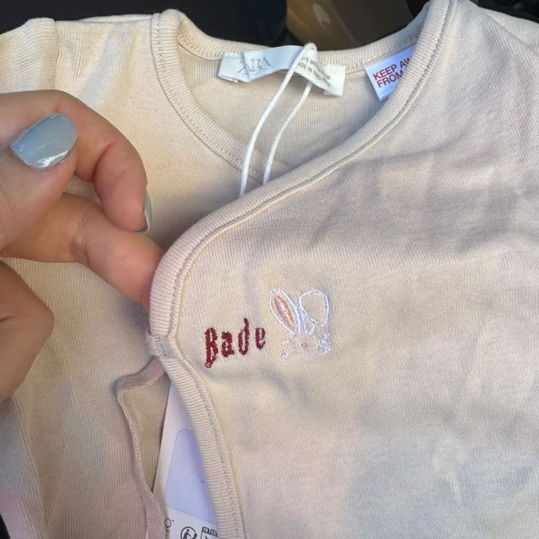 Zara'dan Aldığım Özel Baskılı Ürün Görselle Tamamen Farklı Ve İade Kabul Edilmiyor