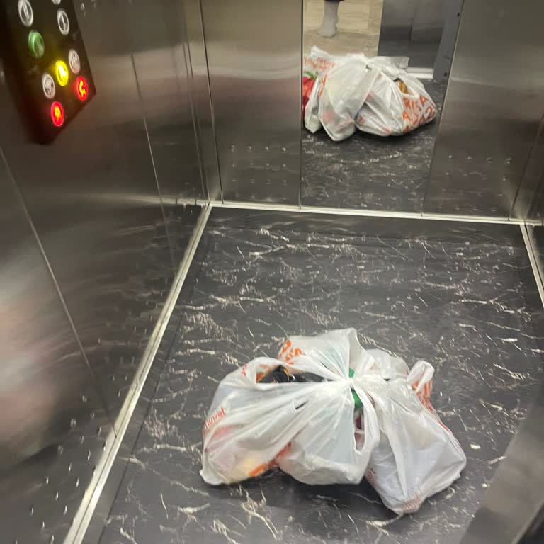 Migros Siparişim Asansöre Bırakıldı Bilgilendirilmedim Ve Geri Dönüş Yapılmadı