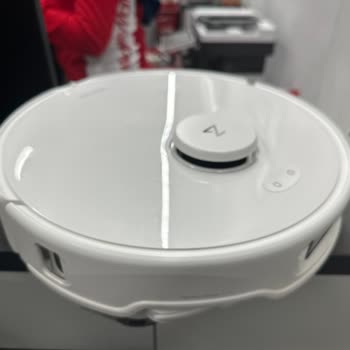 Roborock Qrevo Curv 5a1 Süpürgede 1 Ayda Oluşan Deformasyon Ve Şeffaf Servis Talebi