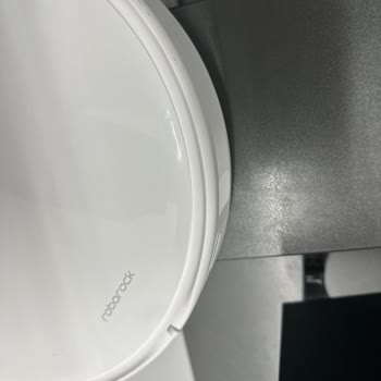 Roborock Qrevo Curv 5a1 Süpürgede 1 Ayda Oluşan Deformasyon Ve Şeffaf Servis Talebi