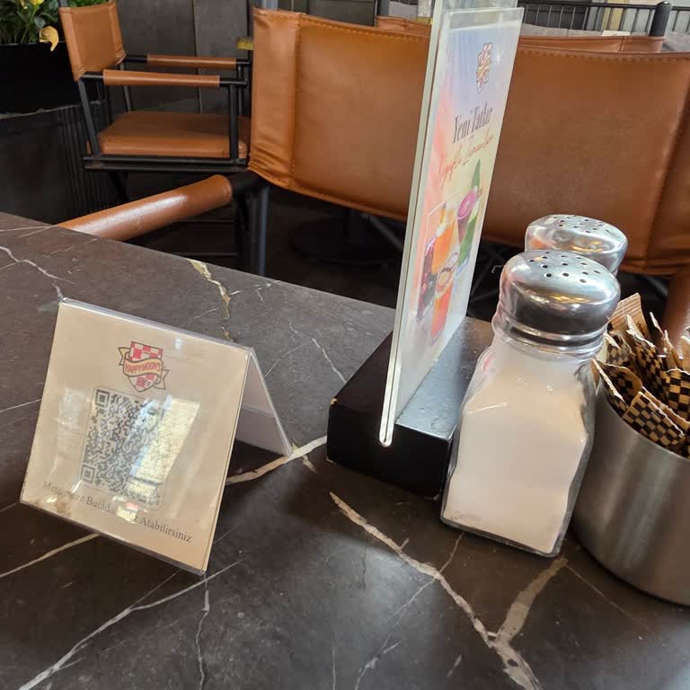 Sevdiğim Mekanda Eksik Ürünler Ve Yavaş Servis Hayal Kırıklığına Uğrattı