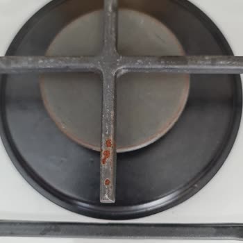 Samsung Yeni Aldığım Ankastre Ocakta Beklenmedik Paslanma Sorunu Yaşadım