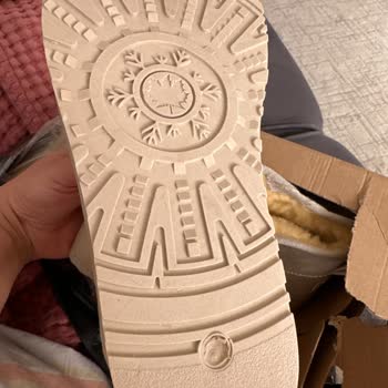 Yanlış Numara Ve Silinmiş Etiketli Ayakkabı, Firmadan Hiçbir Dönüş Yok