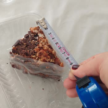 Özsüt Küçük ve Pahalı Pasta Dilimi İle Hayal Kırıklığı Yaşadım