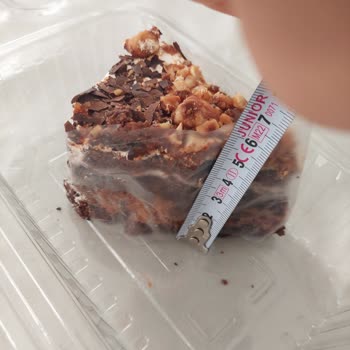 Özsüt Küçük ve Pahalı Pasta Dilimi İle Hayal Kırıklığı Yaşadım