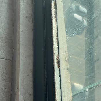 Mansuroğlu Cam Balkon (Afyonkarahisar) Yanılttı