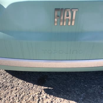 Sıfır Araçta Yağmur Sonrası Kaportada Kalıcı Lekeler Ve Üretim Hatası Şüphesi