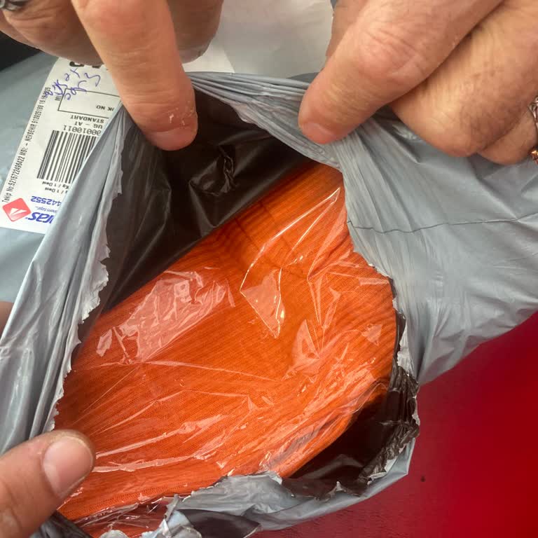 Kazakgiyim.shop Ürünler İlandaki Görsellerle Hiçbir Şekilde Uyuşmamaktadır