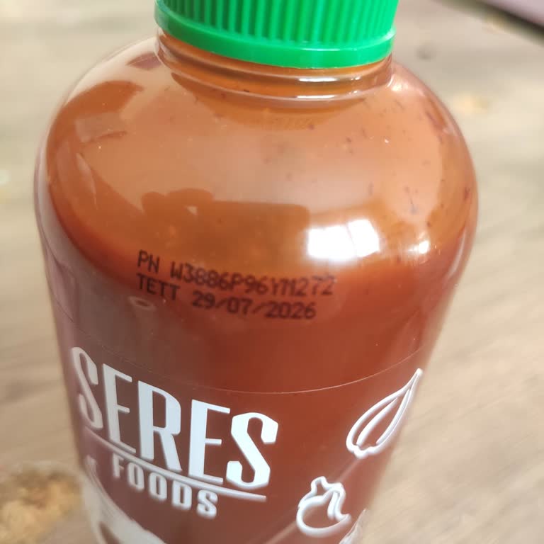 Bozuk Tatlı Sriracha Sos Hayal Kırıklığı Yarattı