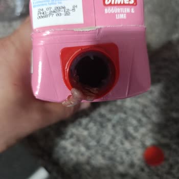 Tarihi Geçmemiş Dimes Meyve Suyundan Beyaz Yabancı Madde Çıktı: Güvenim Sarsıldı