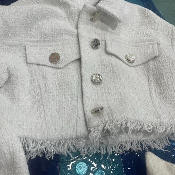 Dry Center Kuru Temizleme Kuru Temizleme Sonrası Ceketlerim Kirli Ve Lekeli Şekilde Teslim Edildi