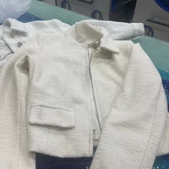 Dry Center Kuru Temizleme Kuru Temizleme Sonrası Ceketlerim Kirli Ve Lekeli Şekilde Teslim Edildi