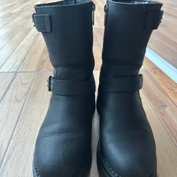 Kısa Sürede Deforme Olan Bot İçin Değişim Talebi Ve Müşteri Mağduriyeti