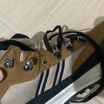 Kısa Sürede Deforme Olan Bot Ve İade Talebime Yanıtsız Kalındı