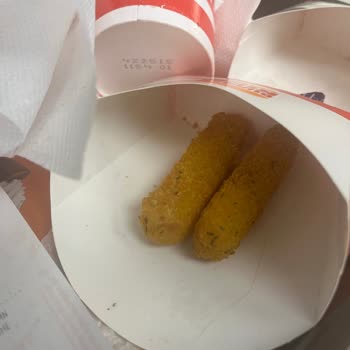 Burger King İzmir Parkta Çıtır Peynirden Saç Çıktı Patatesler Soğuk Ve Hijyen Sorunu Yaşadım