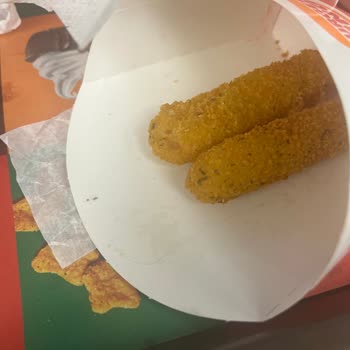 Burger King İzmir Parkta Çıtır Peynirden Saç Çıktı Patatesler Soğuk Ve Hijyen Sorunu Yaşadım