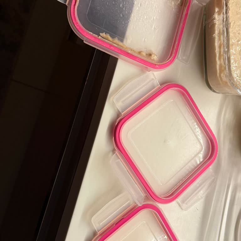 Kısa Sürede Kırılan Lav Saklama Kabı İçin Mağduriyetimin Giderilmesini Talep Ediyorum