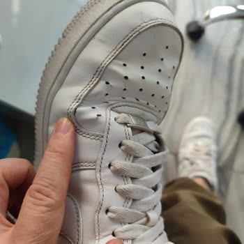 3 Ayda Deforme Olan Nike Air Force 1 Ayakkabım