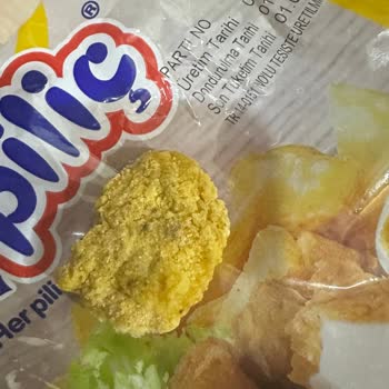 Son Kullanma Tarihi Geçmemiş Üründe Küf Benzeri Lekeler Ve İletişim Sorunu Yaşadım