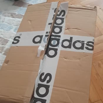 Adidas Eksik Ve Hatalı Gönderilen Ayakkabı Siparişim İçin Çözüm Bekliyorum