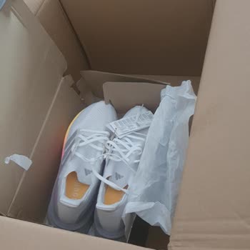 Adidas Eksik Ve Hatalı Gönderilen Ayakkabı Siparişim İçin Çözüm Bekliyorum