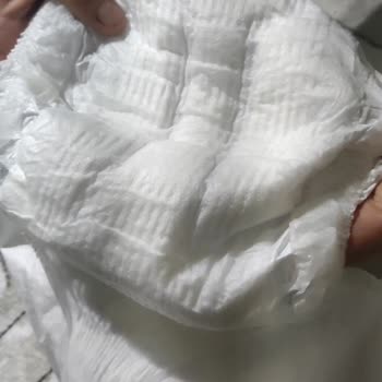 Molfix 6 Numara Bebek Bezinde Emicilik Ve Cırt Sorunu: Hayal Kırıklığı