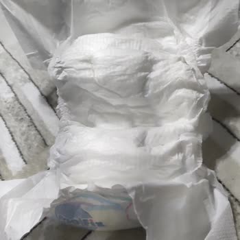 Molfix 6 Numara Bebek Bezinde Emicilik Ve Cırt Sorunu: Hayal Kırıklığı