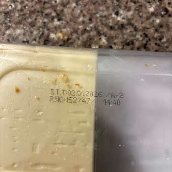 Pınar Et Ve Süt Son Kullanma Tarihi Geçmemiş Dilimli Peynirde Küflenme Ve Parçalanma Sorunu