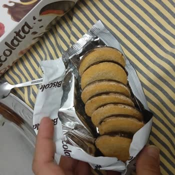 Şok Marketten Aldığım Biscolata Pia Küflü Ve Bayat Çıktı, Hayal Kırıklığı Yaşadım