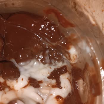 Son Kullanma Tarihi Geçmemiş Profiterollerin Bozuk Çıkması Ve İade Endişesi