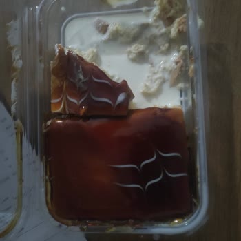 Mustaç Gross Market'te Bayat Ve Kalitesiz Bir Ürünün Müşteriye Sunulması