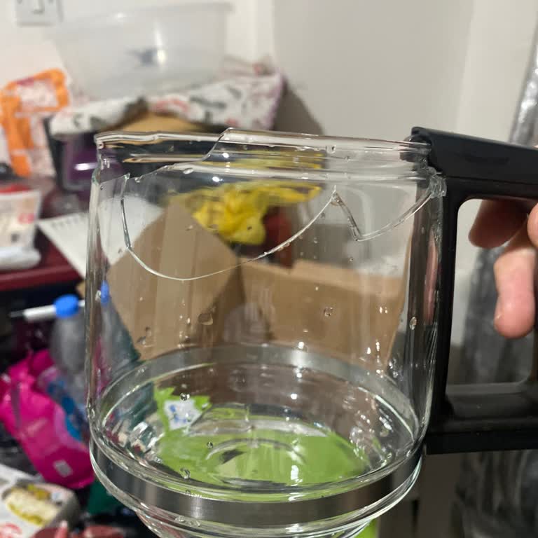 İlk Kullanımda Çatlayan Çay Makinesiyle Yaşadığım Hayal Kırıklığı Ve Güvenlik Endişesi