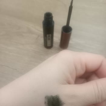 Aldığım Kozmetik Ürünü Bozuk Çıktı, Mağduriyetimin Giderilmesini İstiyorum