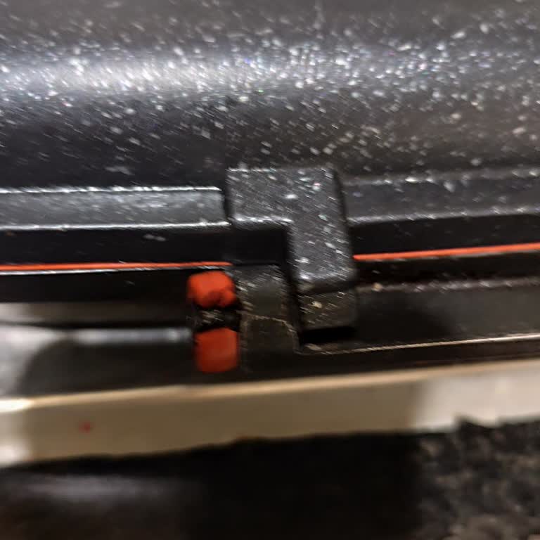 Schafer Mıknatıslı Tavada Conta Yırtılması Sonucu Yaşanan Güvenlik Tehlikesi